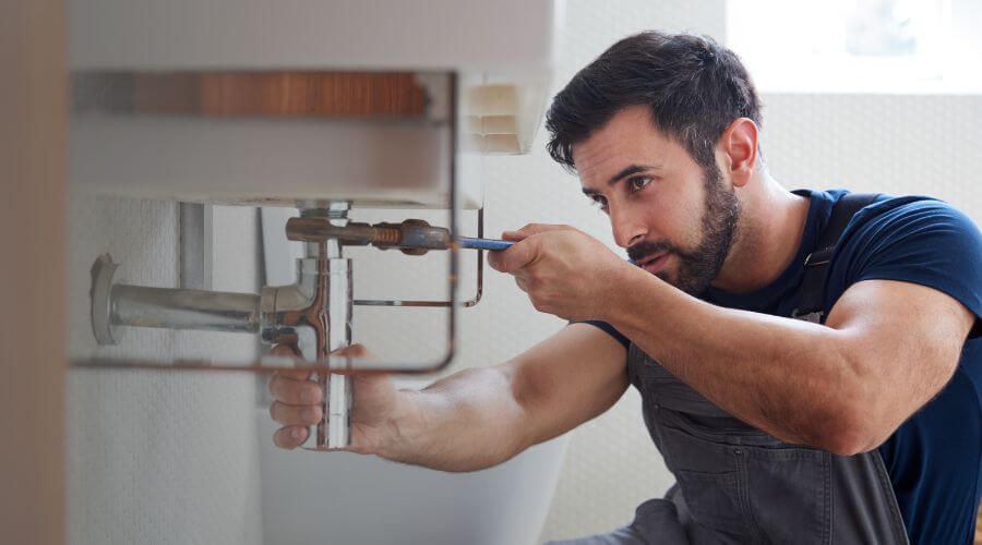 Faucet aerator cleaning/replacement in Melrose, NM